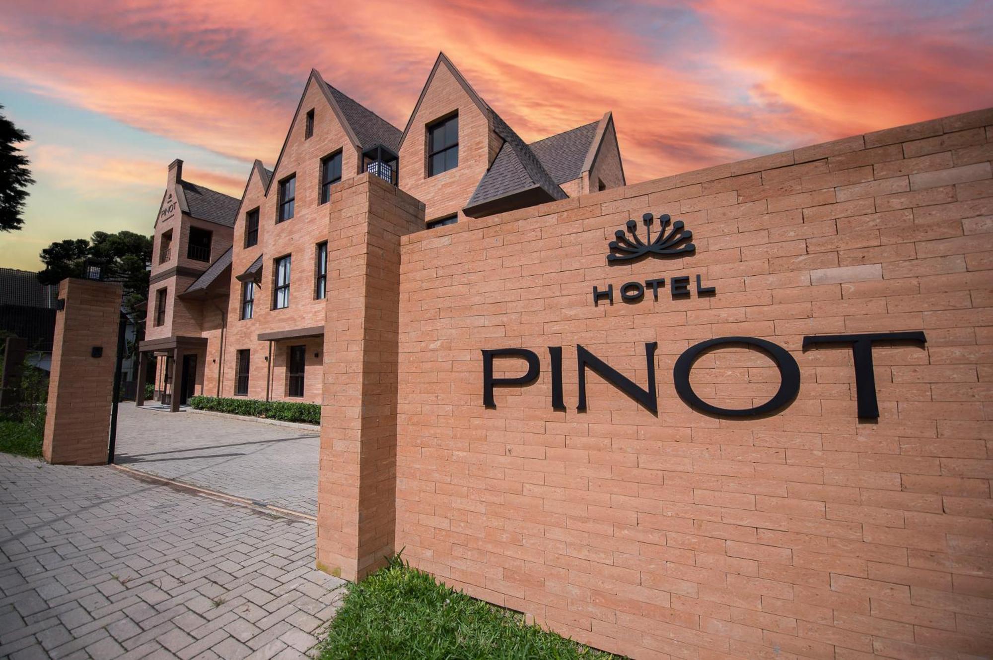 Pinot Hotel Campos do Jordão Exterior foto